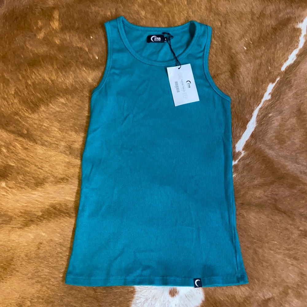 NWT Zyia Cali Tank Top Size Large